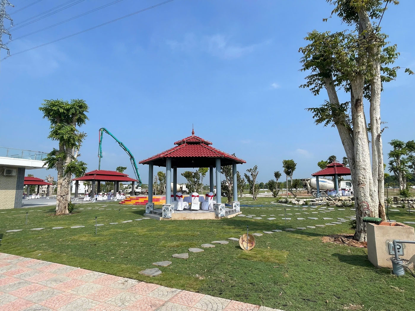 Tiến độ dự án xây dựng Alana City